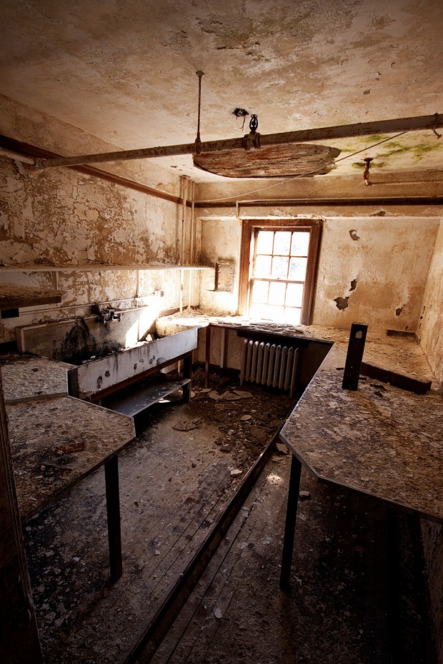 0_961a7_b3959104_orig